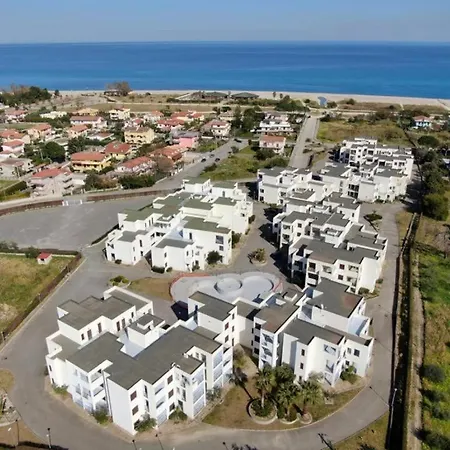 Apartment In San Rocco Ii Complex, 2 Min From Sea, Sub 65 *